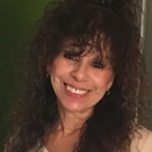 Meet your Posher, Evelyn